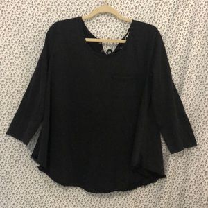 Frayed hem, black long sleeve, front pocket